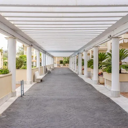 Lujo Frente Al Mar. Luxury On The Beachfront. Lejlighed Motril