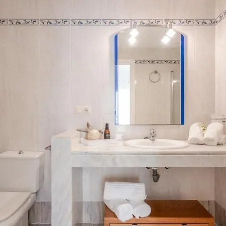 Lujo Frente Al Mar. Luxury On The Beachfront. *