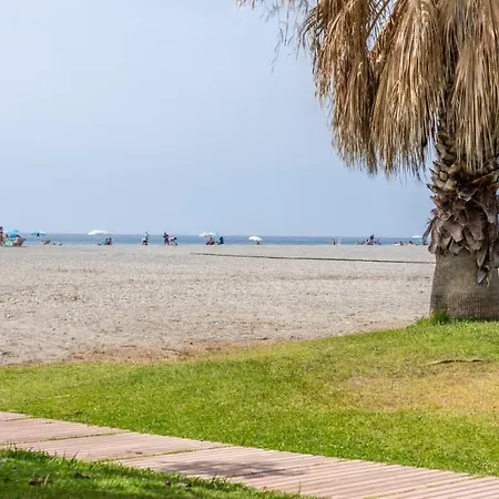 Lujo Frente Al Mar. Luxury On The Beachfront. *