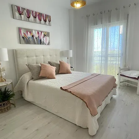 Lujo Frente Al Mar. Luxury On The Beachfront.